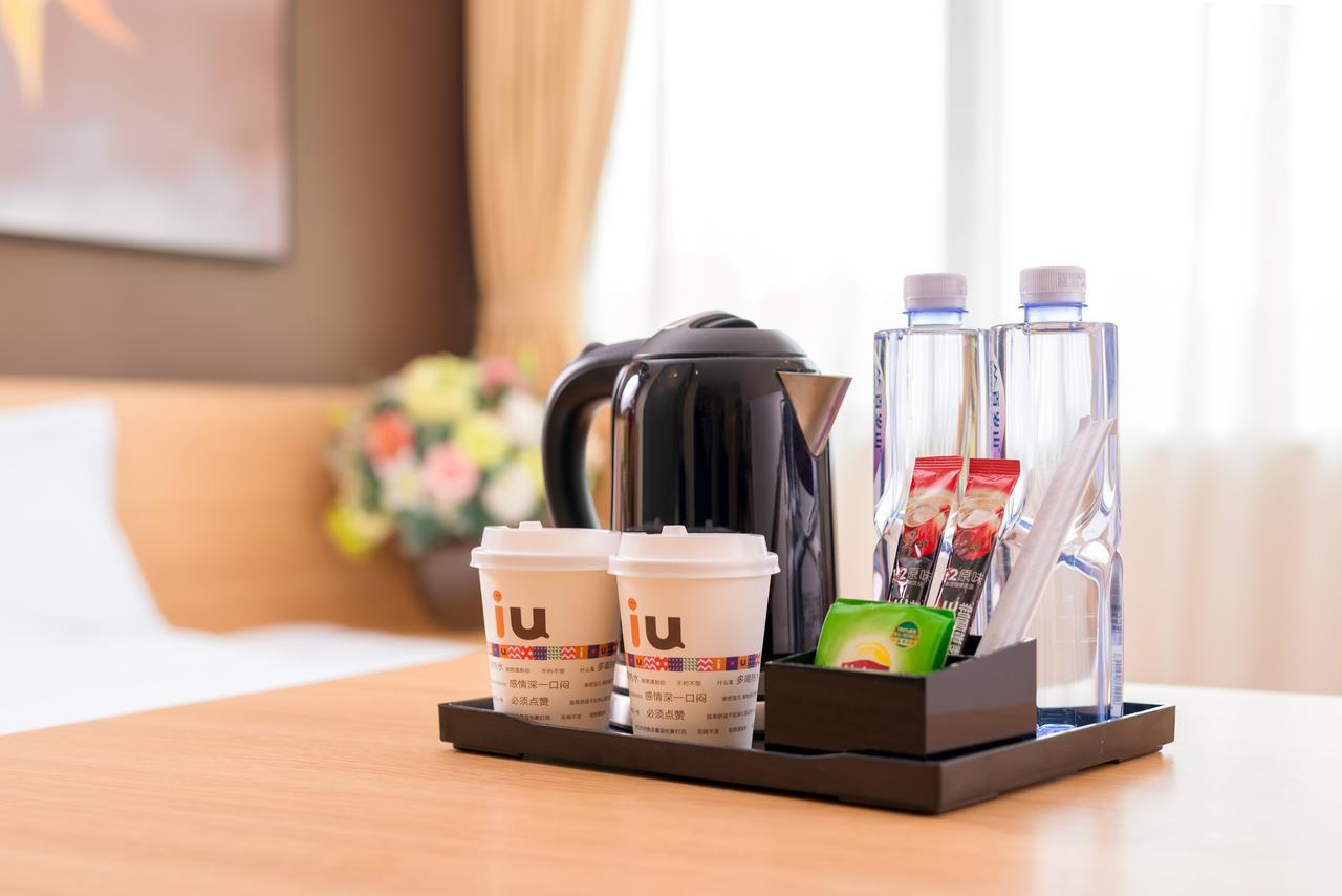 Iu酒店·乌鲁木齐碾子沟汽车站店 外观 照片